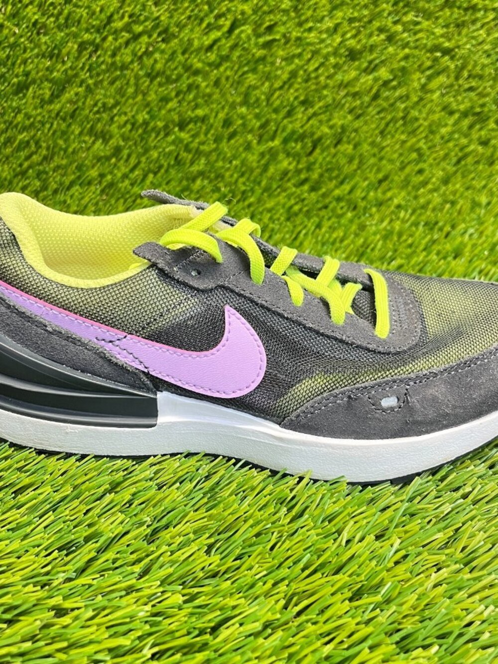 Nike Waffle One Boys Size 1Y Green Black Purple Athletic Running Shoes Sneakers